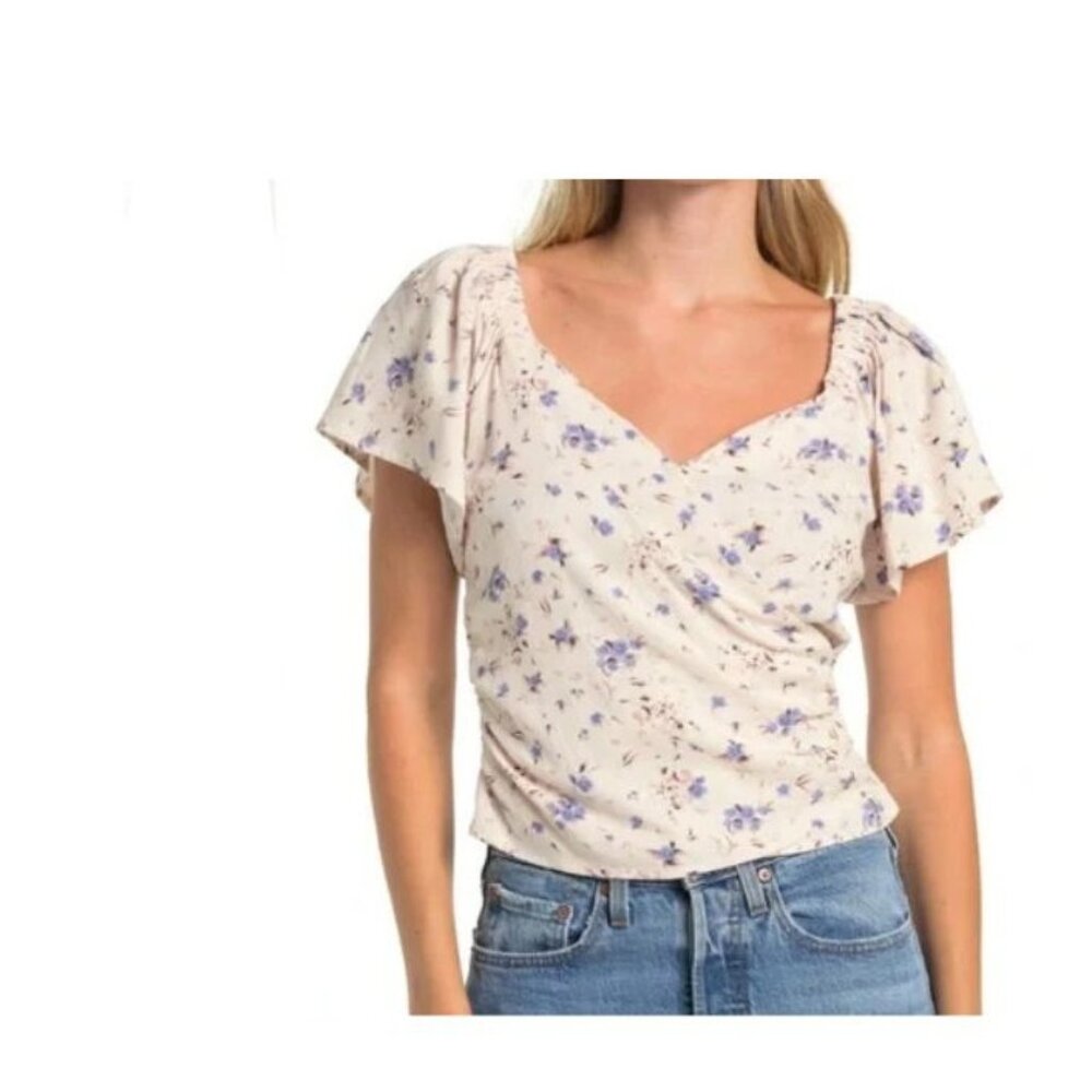 ASTR the Label Flutter Sleeve Faux Wrap Top Periwinkle‎ Floral XL